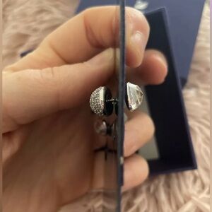MANY LOOKS,Authentic Swarovski Hote Reversible Pierced Earrings,White.NIB.RARE.